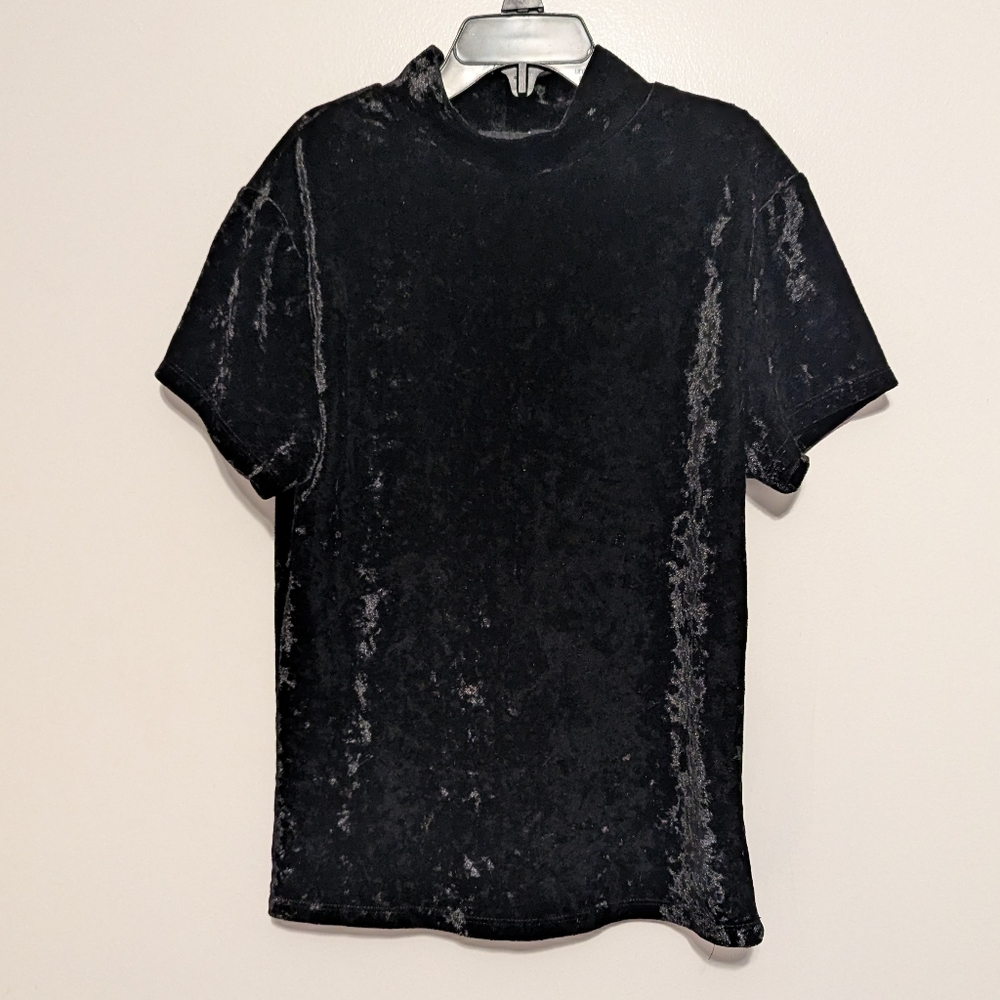 Forever 21 Velour Black Short Sleeve Tee Blouse Shirt Mock Neck Size Small